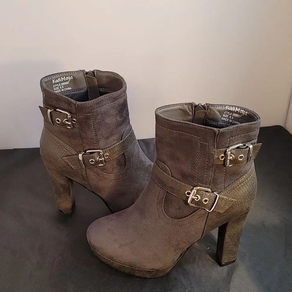 KADI MAYA SIDE ZIPPER CLOSURE BLOCK HEEL WOMEN'S ANKLE  SUEDE BOOT
